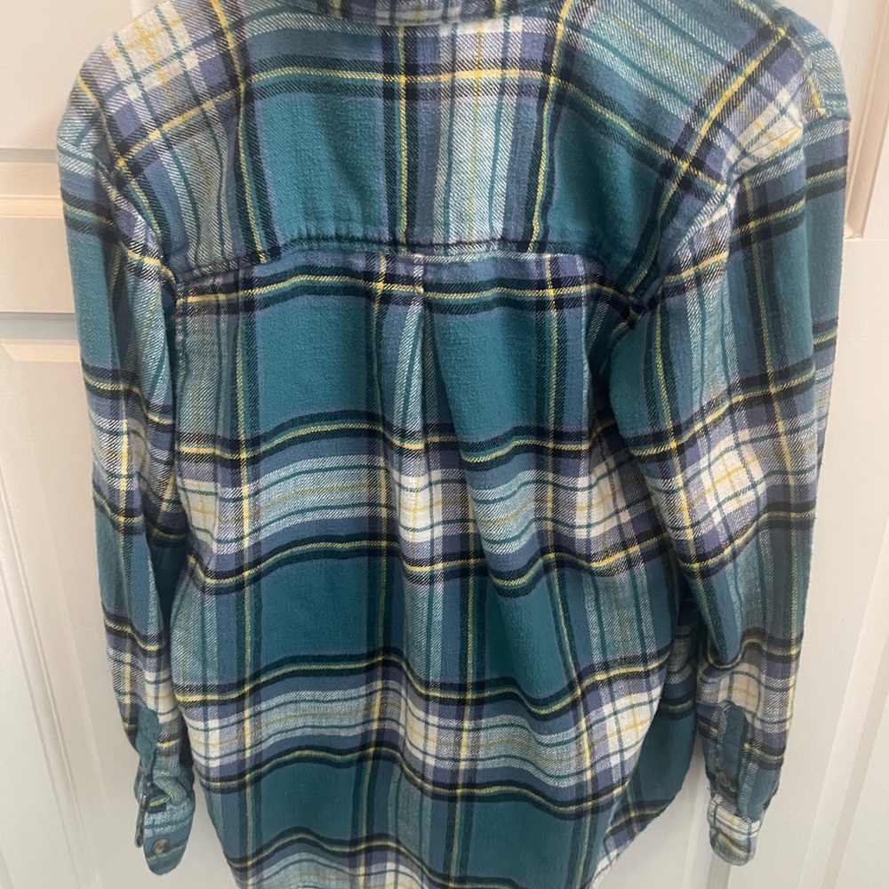 American Eagle women’s flannel - Picture 3 of 5